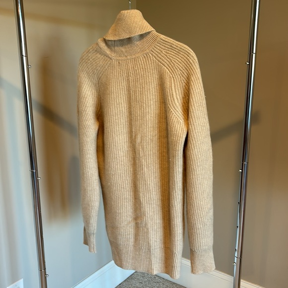 Veronica Beard Avia Cashmere Sweater - Picture 3 of 5